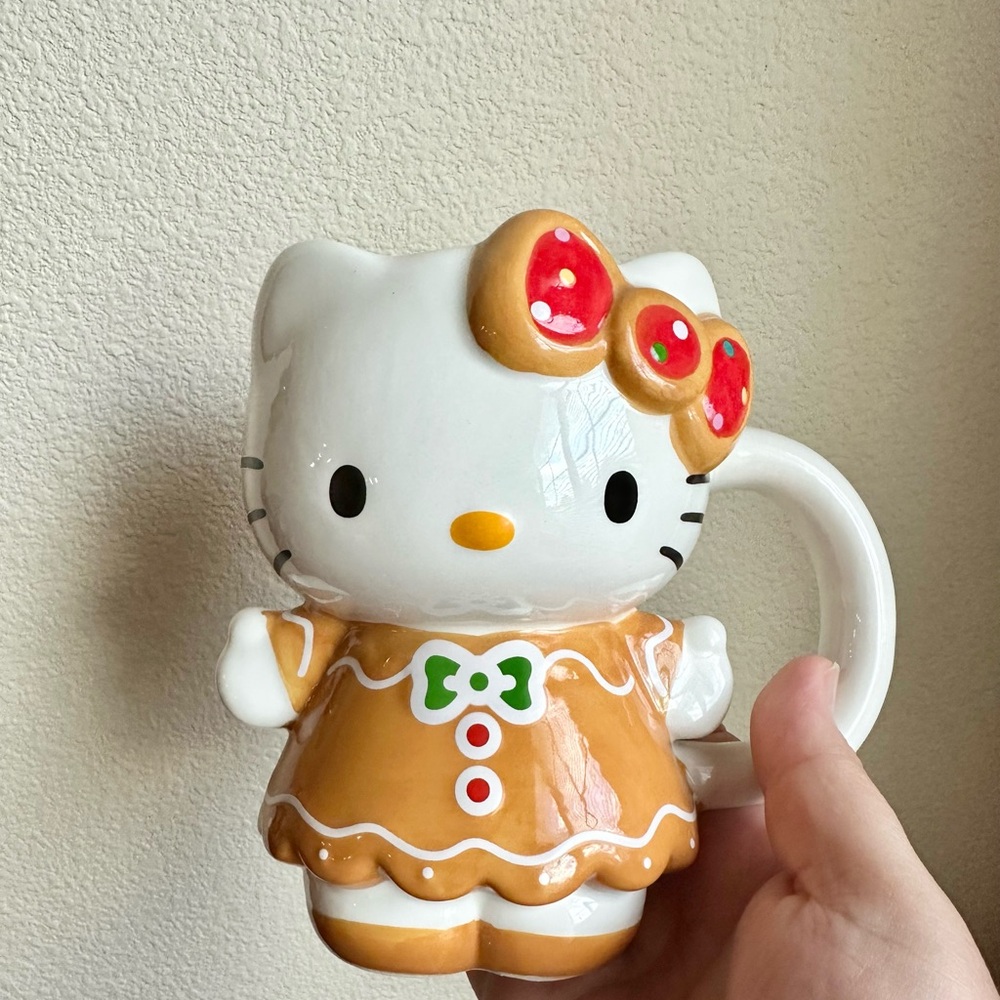 NWT Hello Kitty Gingerbread Mug
